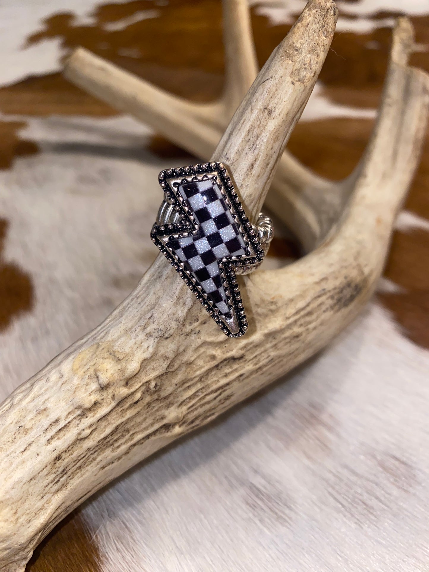 White Checkered Bolt Stretch Ring