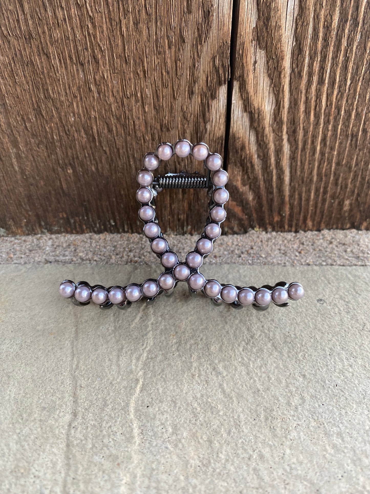 Navajo Pearl Clip