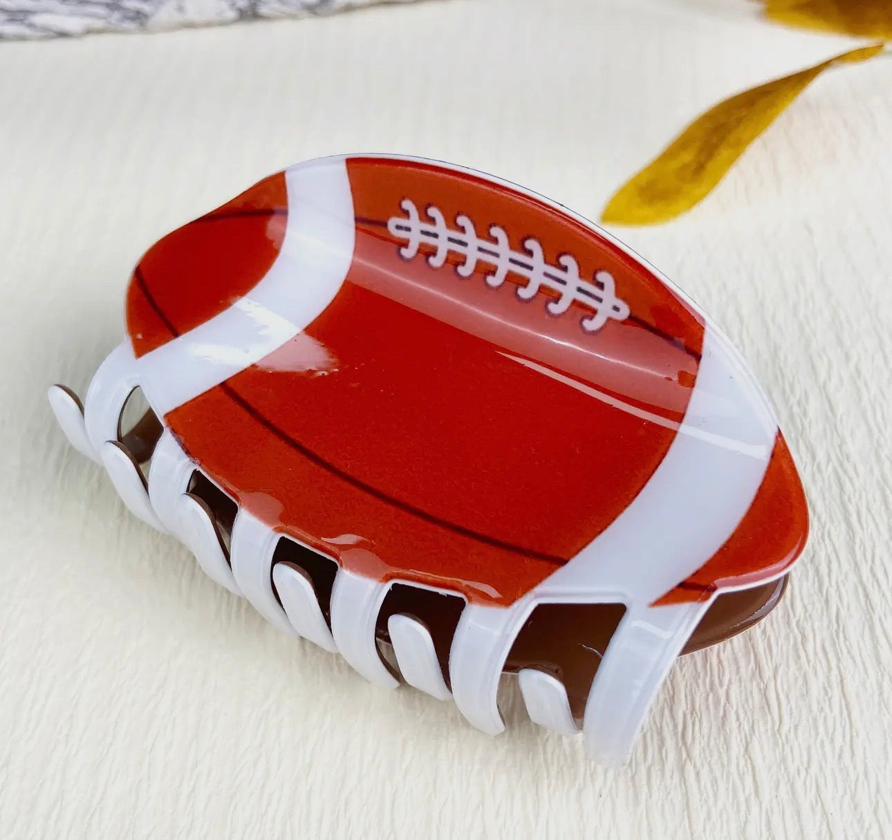 Football claw clip