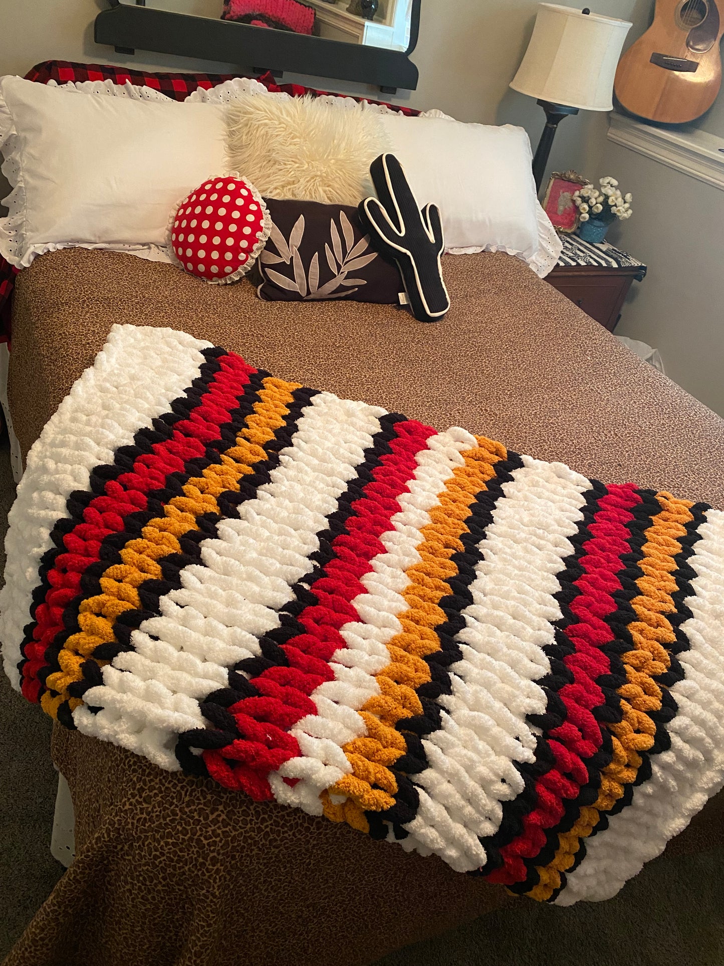 Chiefs Chunky Knit Blanket