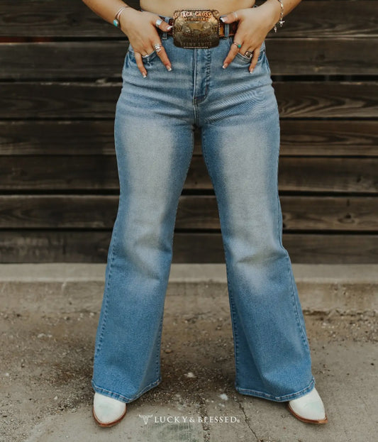 Mid Wash Wide Legged Jeans