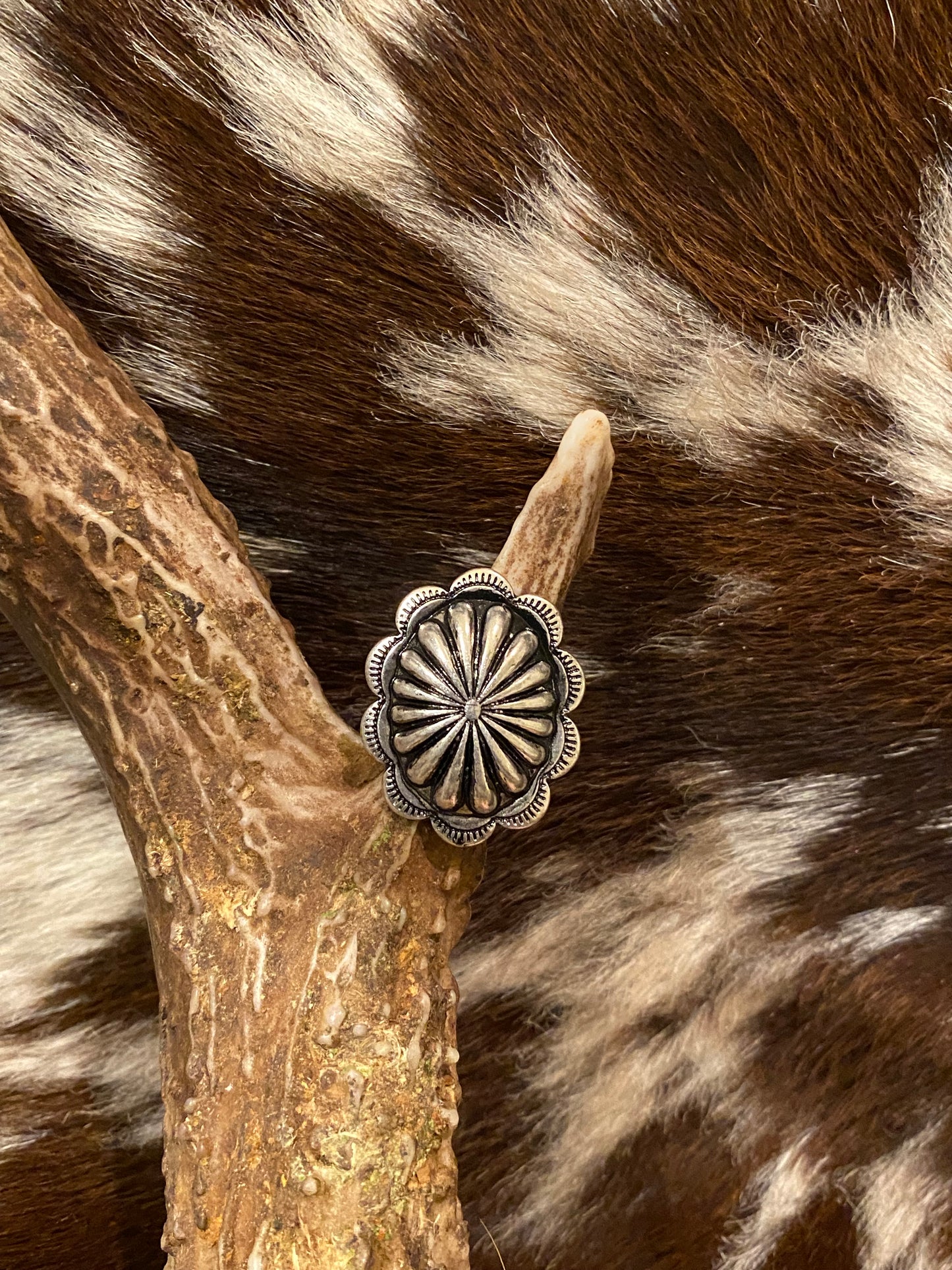 Concho ring